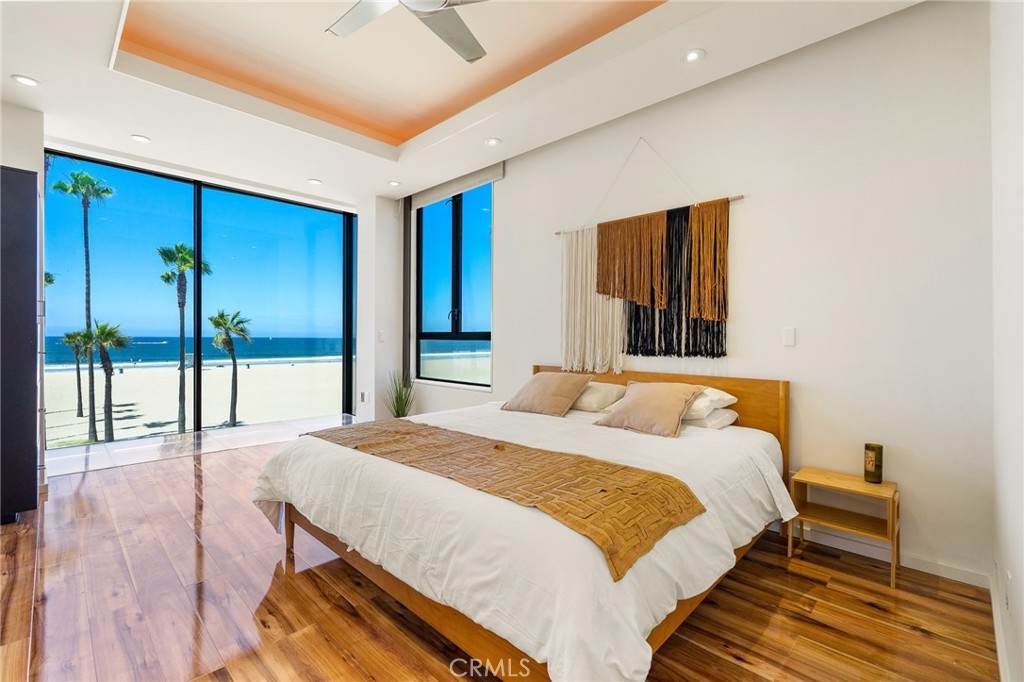 3009 Ocean Front Walk - Photo 1