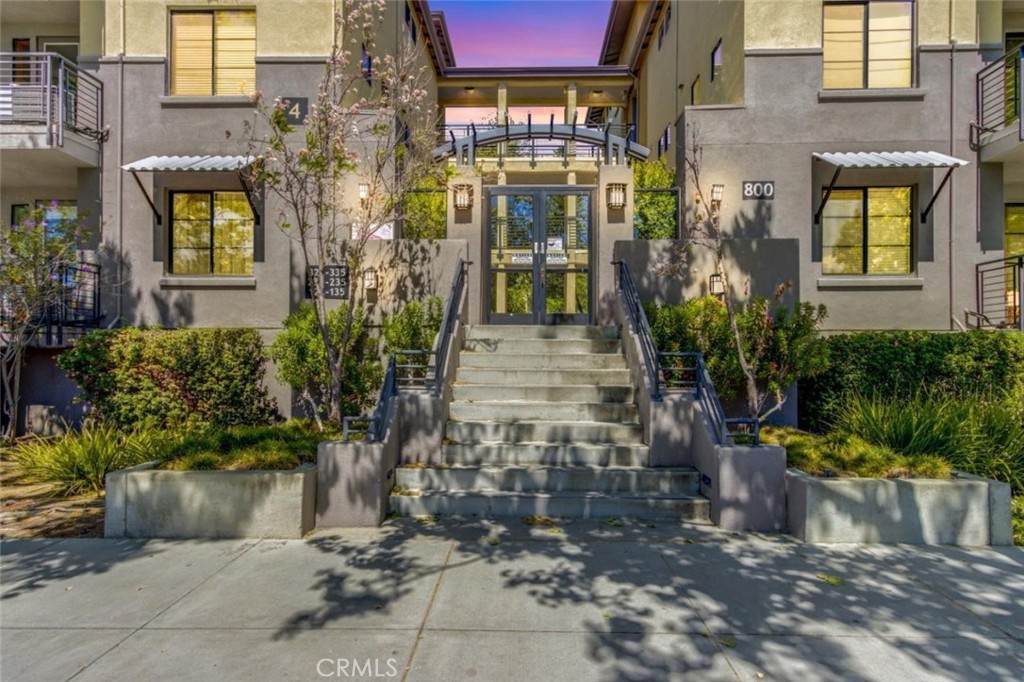 800 8th - Photo 1