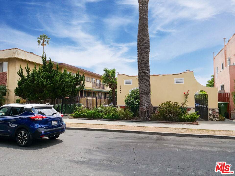 https://bt-photos.global.ssl.fastly.net/socal/orig_boomver_2_445025842-2.jpg
