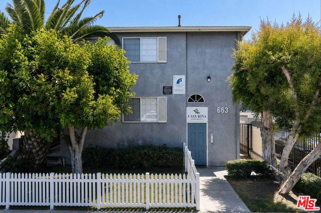 663 5th Street - Photo 1