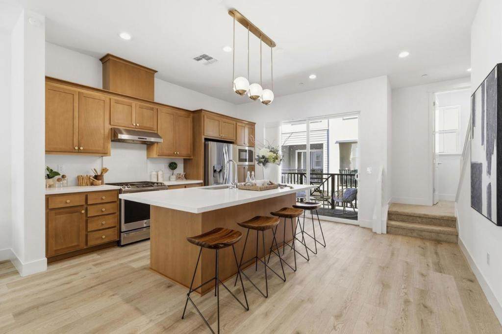 37309 Suncrest Street - Photo 1