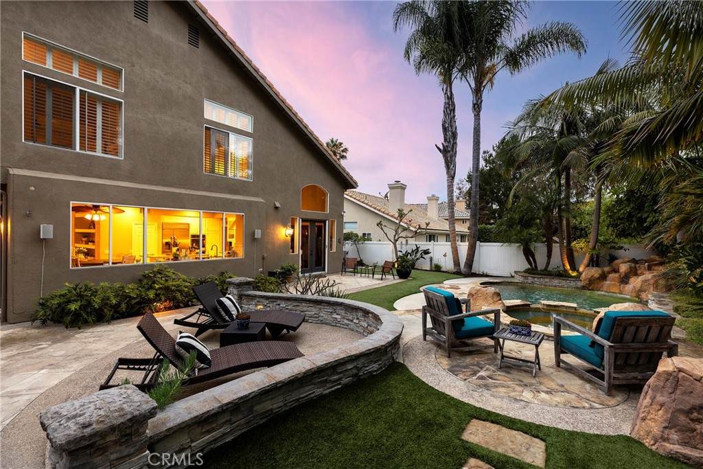 https://bt-photos.global.ssl.fastly.net/socal/orig_boomver_1_445238089-2.jpg