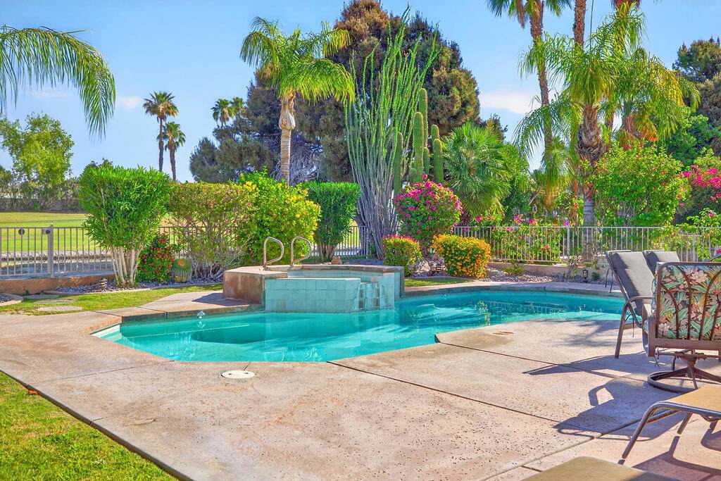 https://bt-photos.global.ssl.fastly.net/socal/orig_boomver_2_445239490-2.jpg