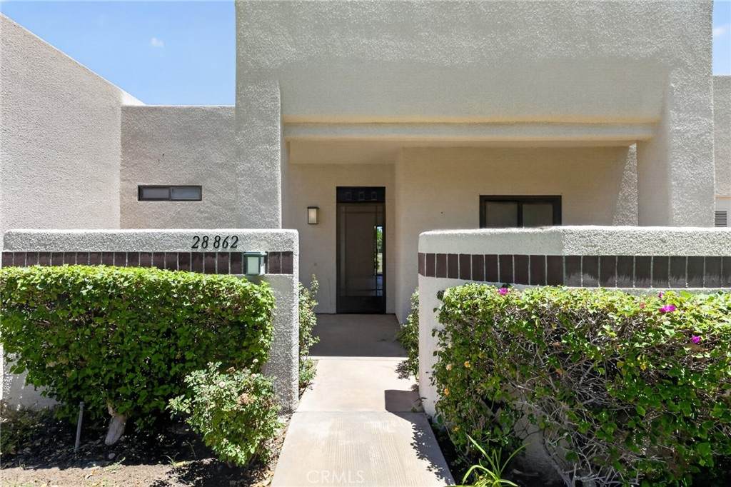 28862 Isleta Court - Photo 1