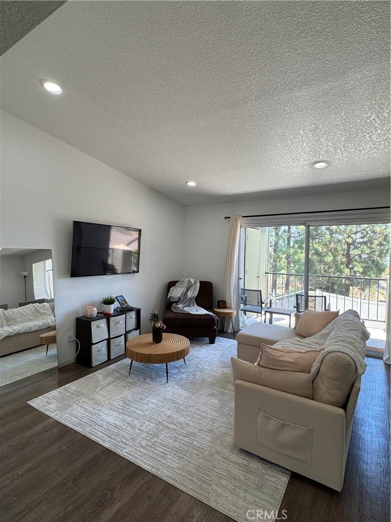 2548 Avenida Del Vista - Photo 1