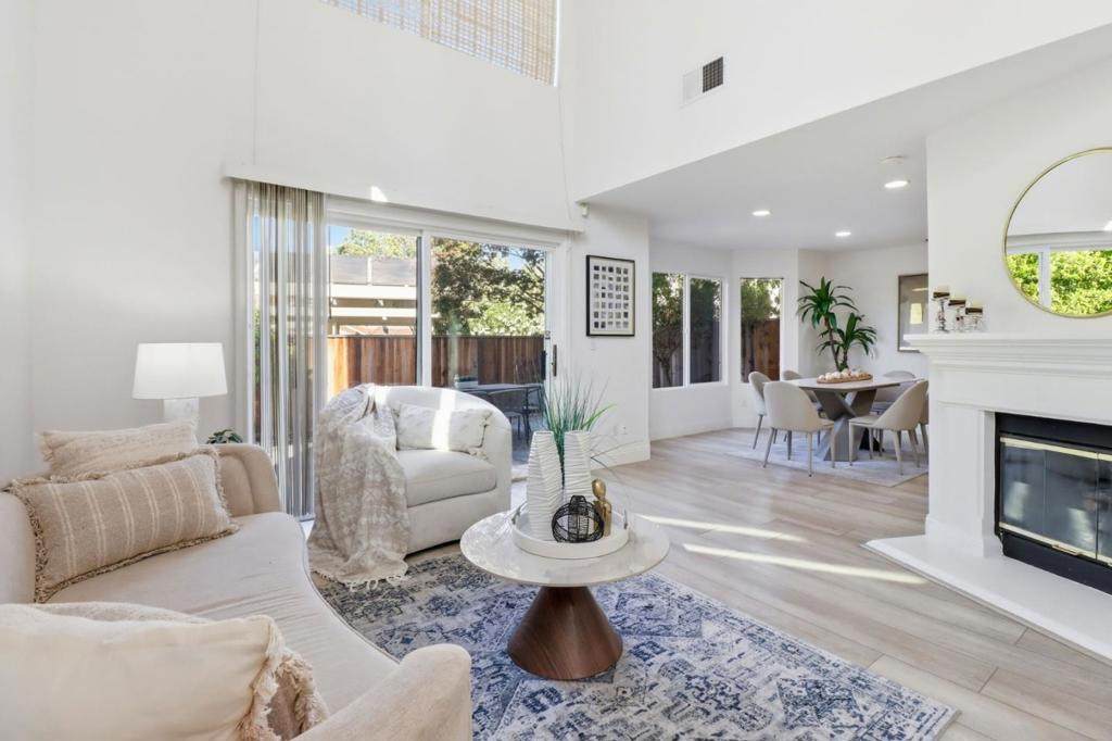 242 Fairmeadow Way - Photo 1