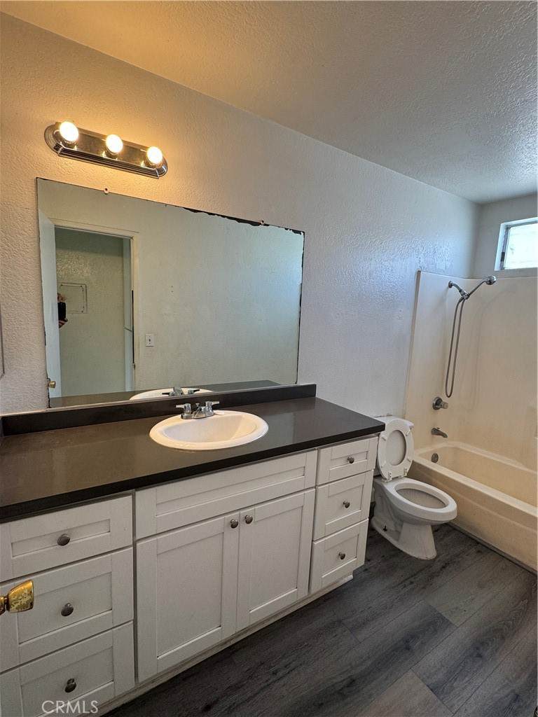 https://bt-photos.global.ssl.fastly.net/socal/orig_boomver_2_445395007-2.jpg