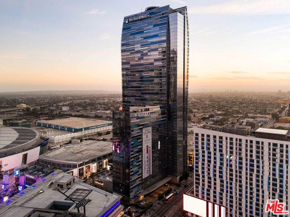 900 Olympic Boulevard - Photo 1