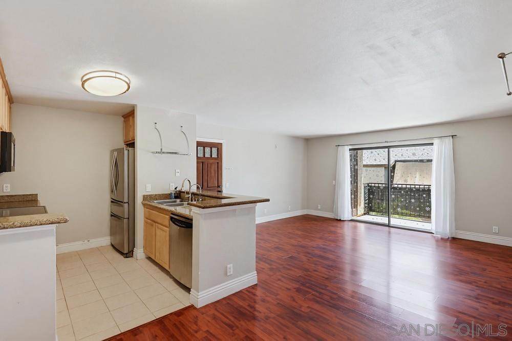 12710 Laurel St - Photo 1