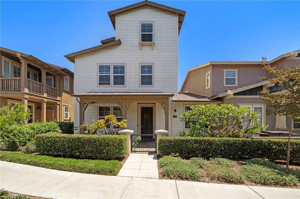 221 Landmark - Photo 1
