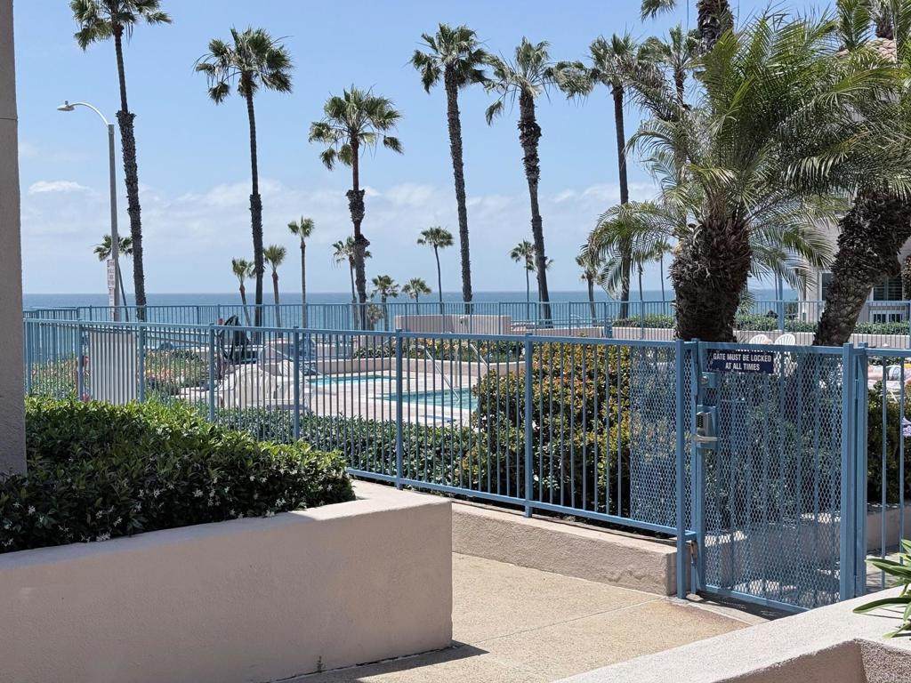 https://bt-photos.global.ssl.fastly.net/socal/orig_boomver_2_446586596-2.jpg