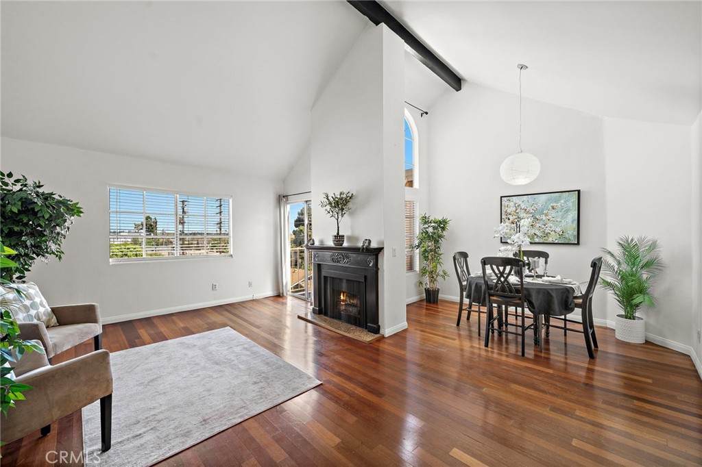 1100 Newport Avenue - Photo 1