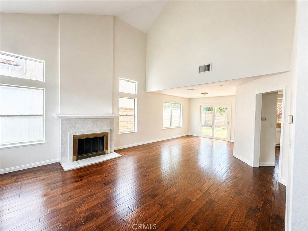 https://bt-photos.global.ssl.fastly.net/socal/orig_boomver_1_446627700-2.jpg