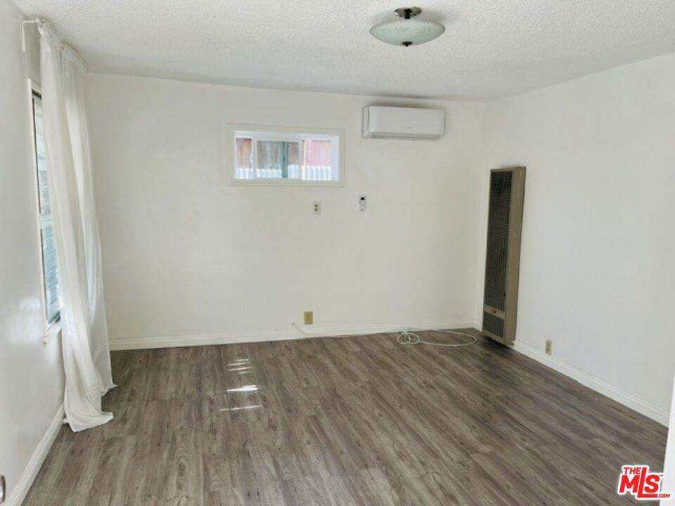 https://bt-photos.global.ssl.fastly.net/socal/orig_boomver_2_446801333-2.jpg
