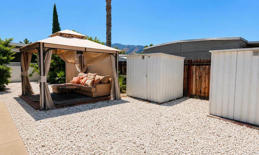 https://bt-photos.global.ssl.fastly.net/socal/orig_boomver_2_446885096-2.jpg
