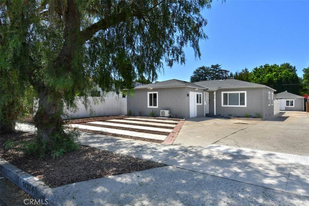 https://bt-photos.global.ssl.fastly.net/socal/orig_boomver_2_447396913-2.jpg