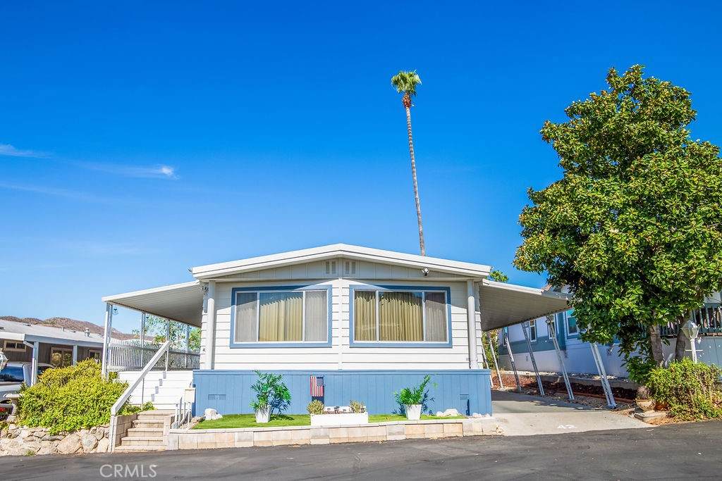 https://bt-photos.global.ssl.fastly.net/socal/orig_boomver_2_447572387-2.jpg