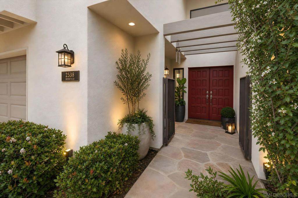 https://bt-photos.global.ssl.fastly.net/socal/orig_boomver_2_447644585-2.jpg