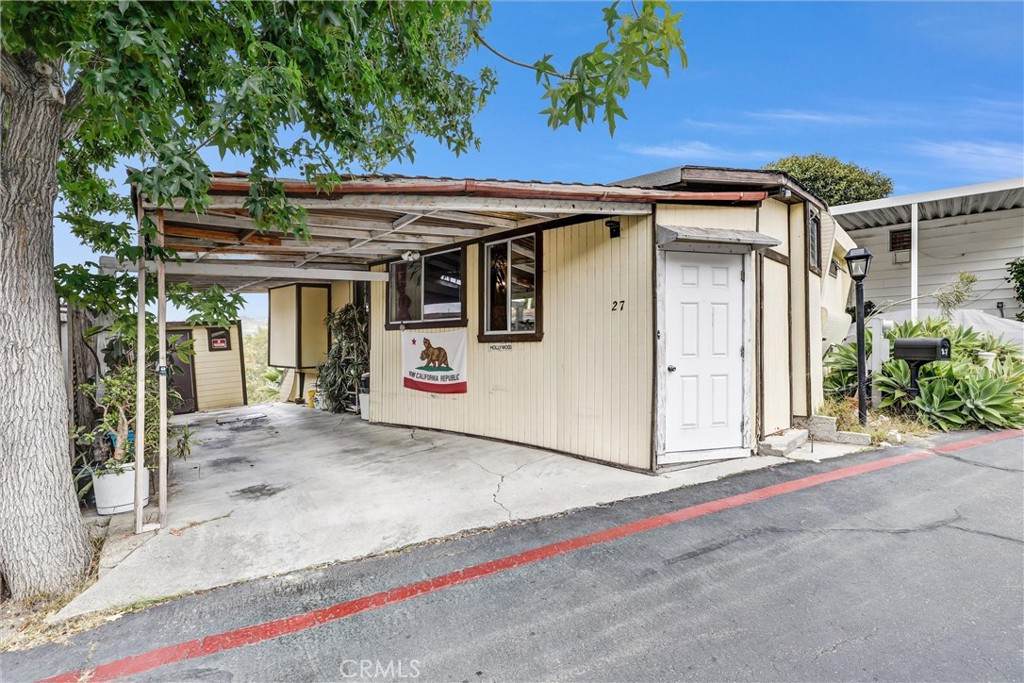 32802 Valle Road - Photo 1