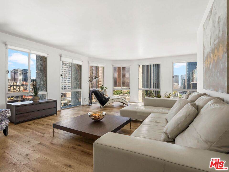 800 1st Street - Photo 1