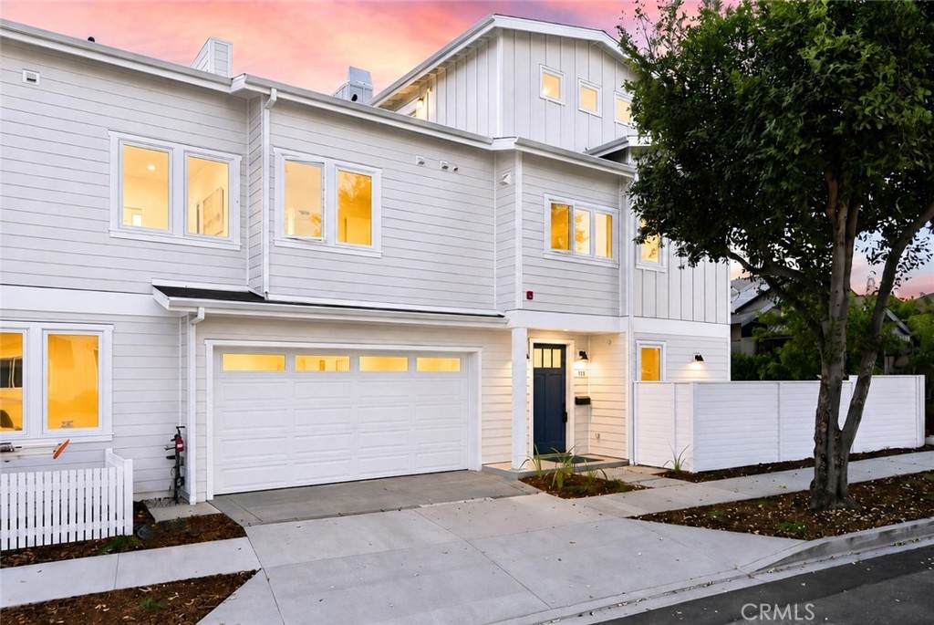 109 Francisca Avenue - Photo 1
