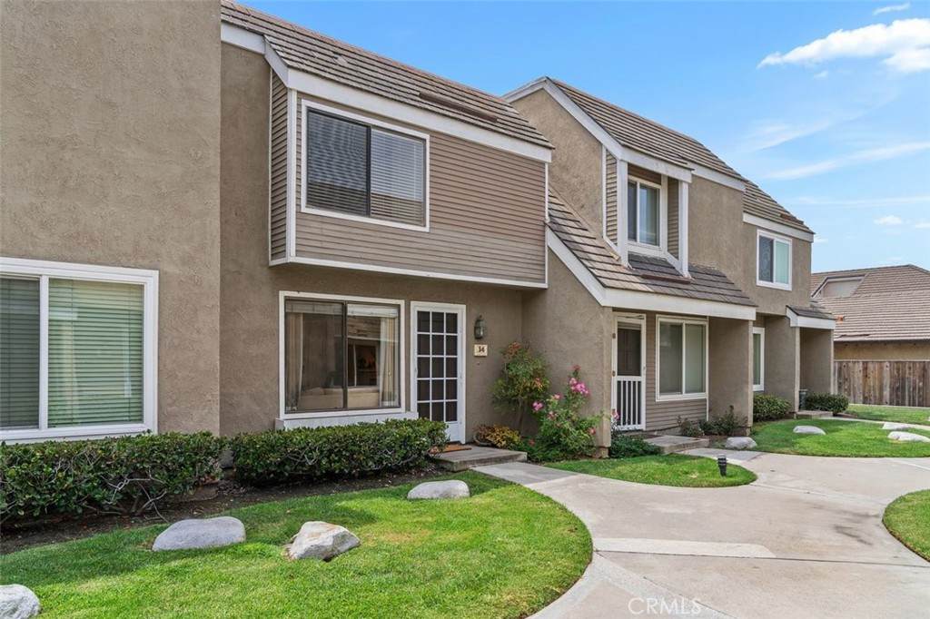 14 Greenleaf - Photo 1