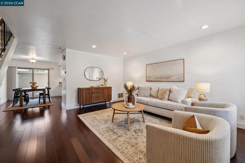 1885 Olmo Way - Photo 1