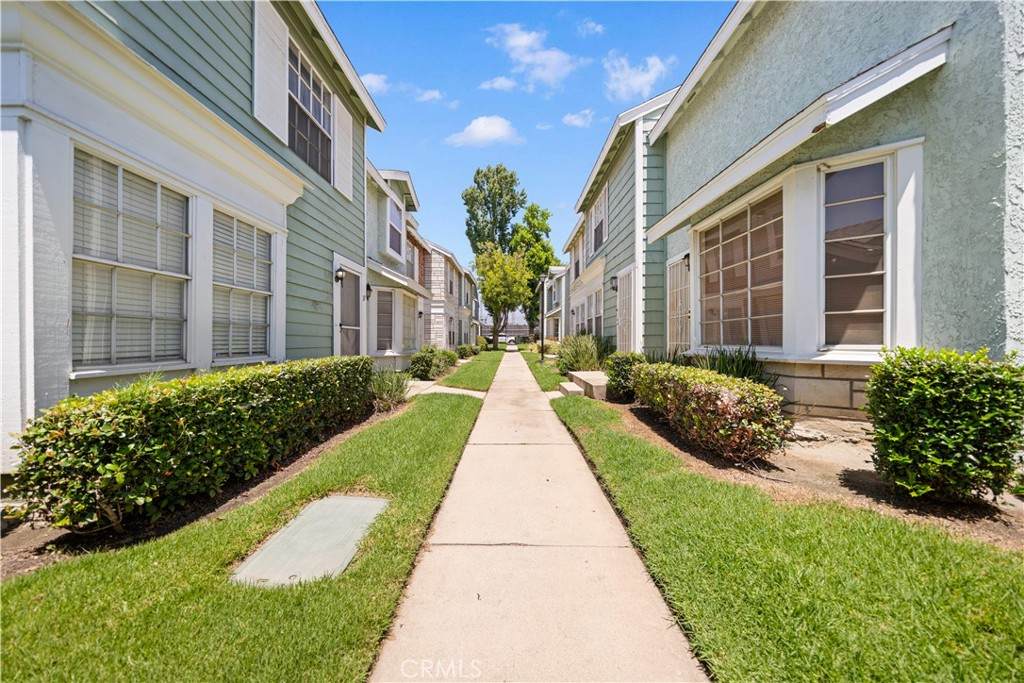 5640 Riverside Drive - Photo 1