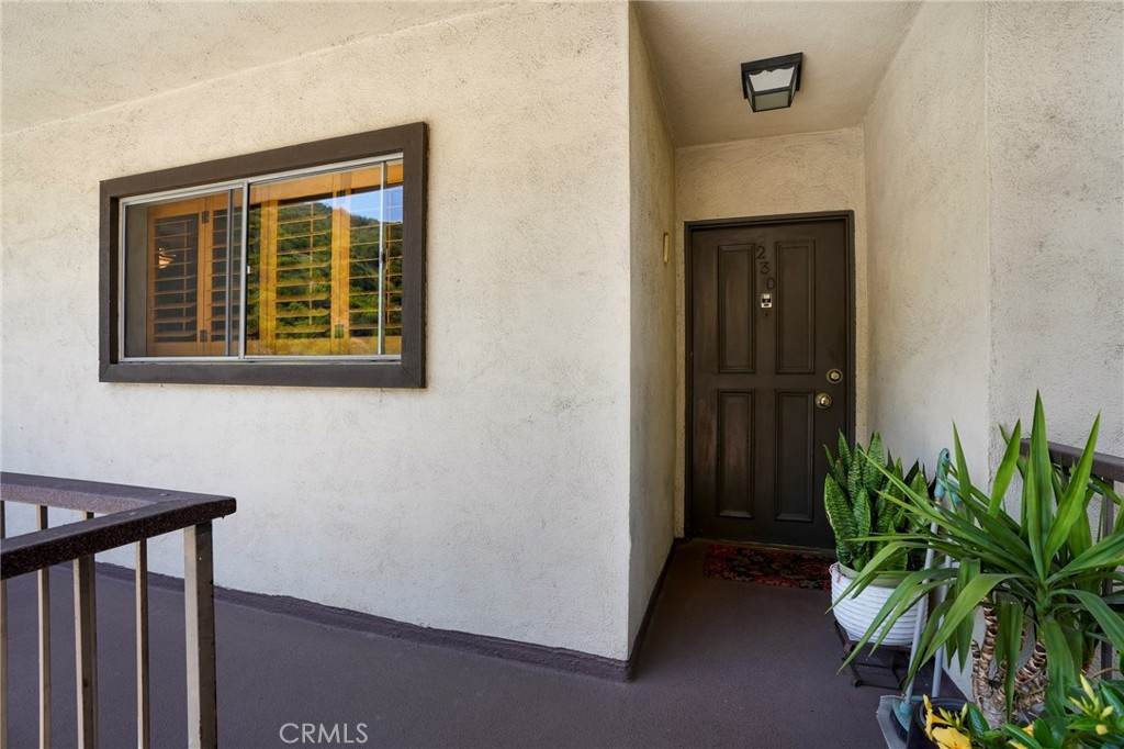https://bt-photos.global.ssl.fastly.net/socal/orig_boomver_2_447960963-2.jpg