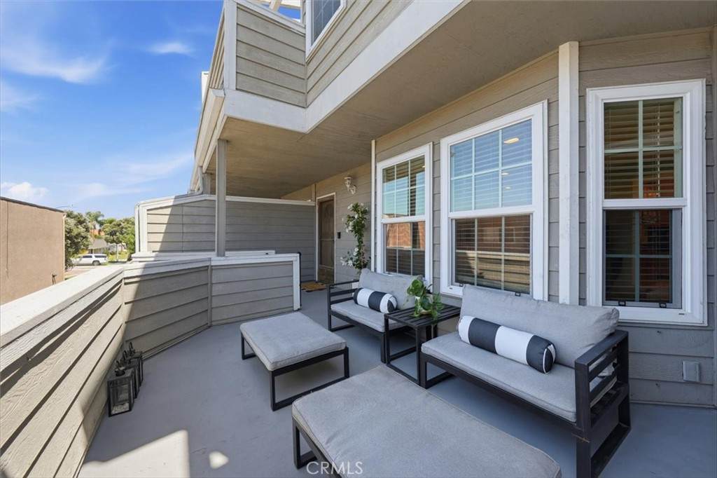 23524 Arlington - Photo 1