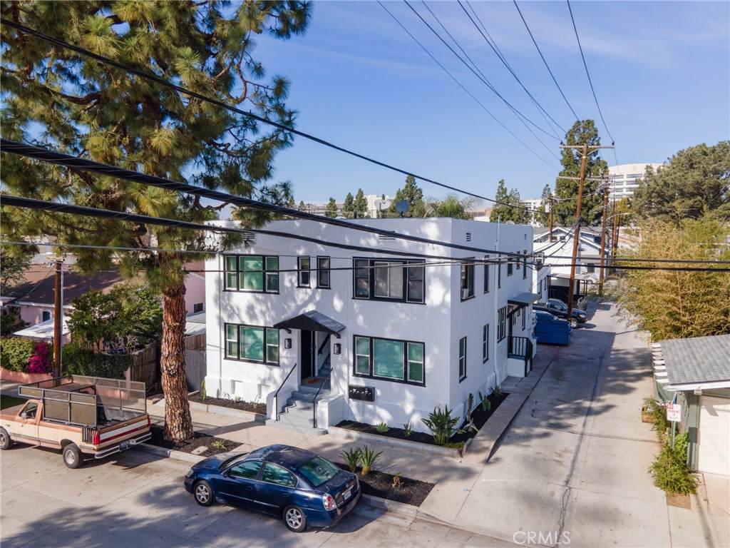 415 Pine - Photo 1