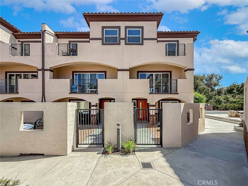 https://bt-photos.global.ssl.fastly.net/socal/orig_boomver_2_448175300-2.jpg