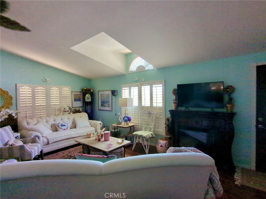 https://bt-photos.global.ssl.fastly.net/socal/orig_boomver_2_448181041-2.jpg