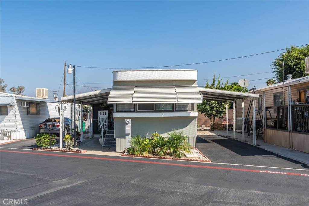 17455 Marygold Avenue - Photo 1