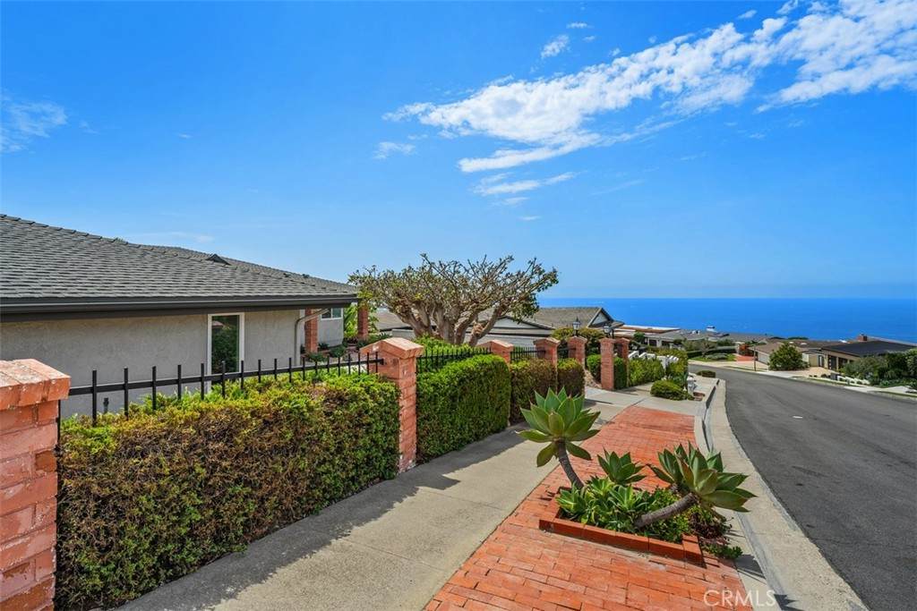 https://bt-photos.global.ssl.fastly.net/socal/orig_boomver_2_448363900-2.jpg
