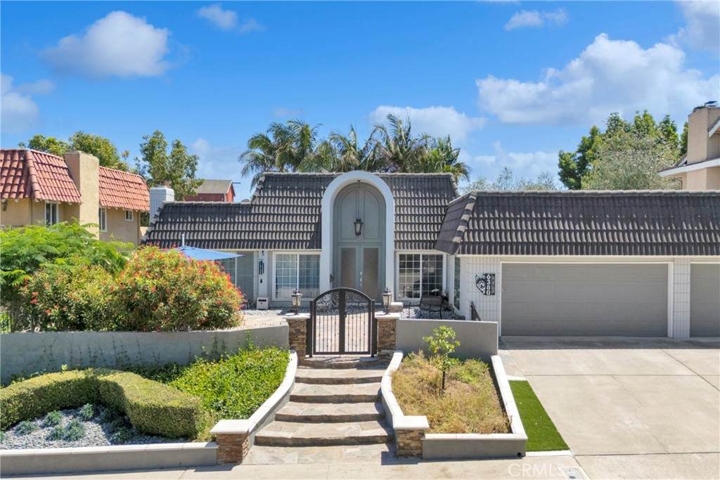 6380 Bixby Hill - Photo 1