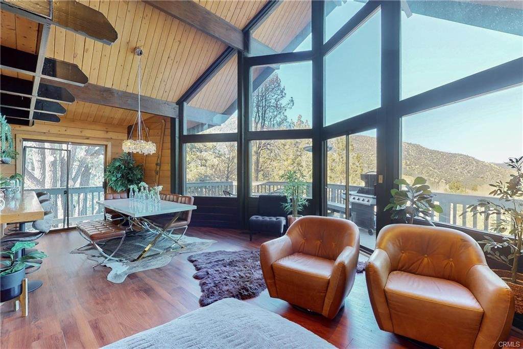 2461 Tyndall - Photo 1