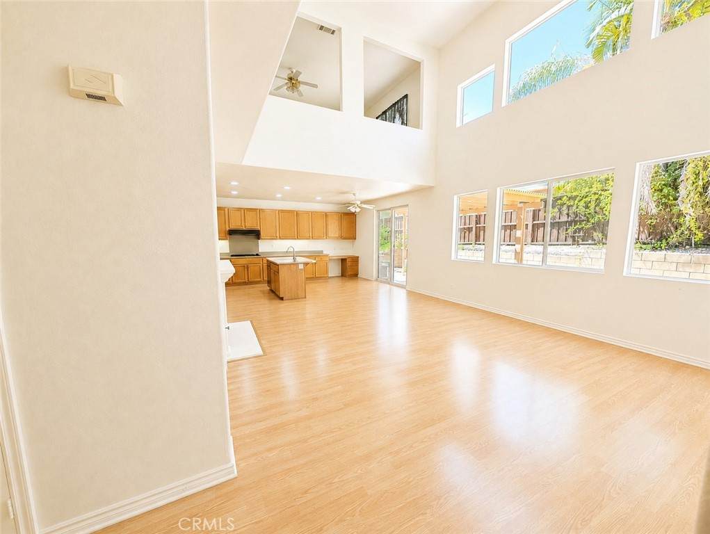 https://bt-photos.global.ssl.fastly.net/socal/orig_boomver_1_448383484-2.jpg