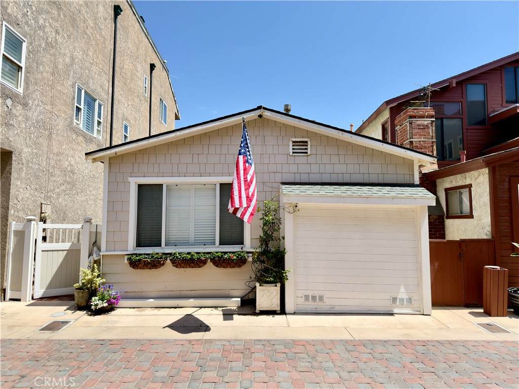 48 B Surfside Avenue - Photo 1