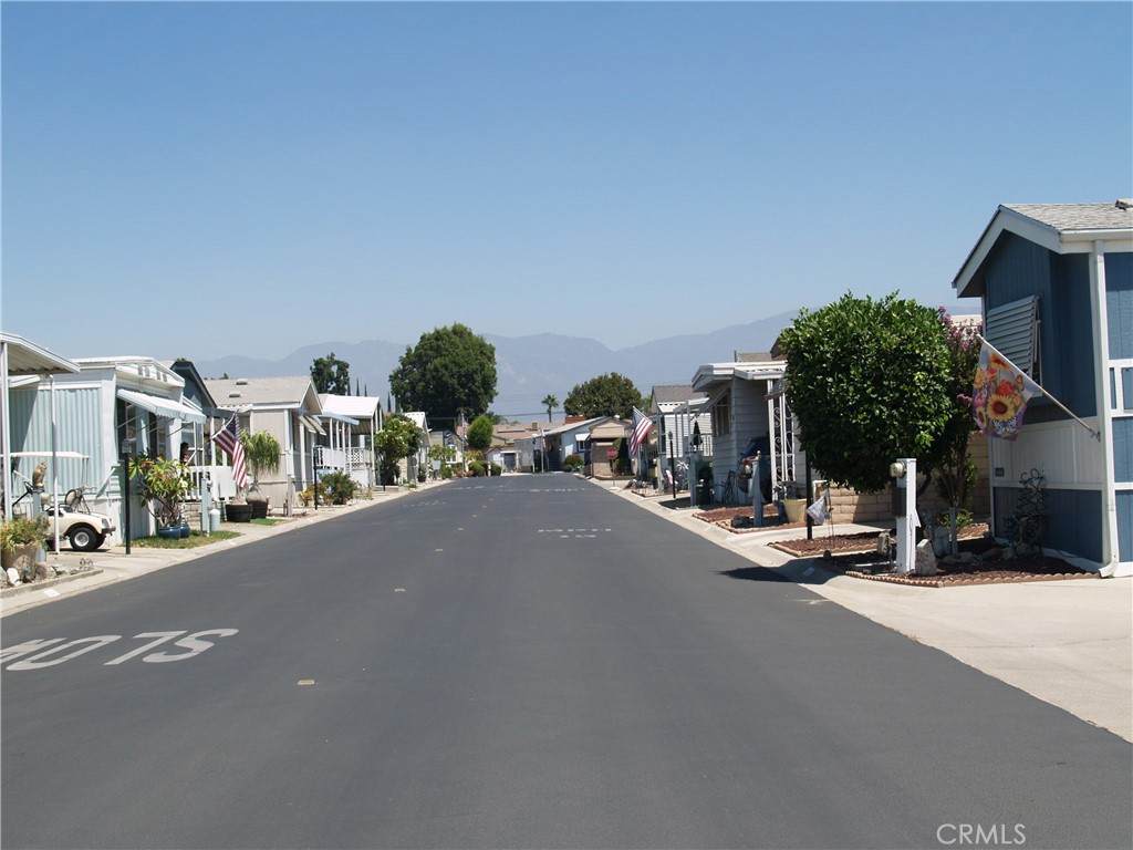 https://bt-photos.global.ssl.fastly.net/socal/orig_boomver_2_448408892-2.jpg