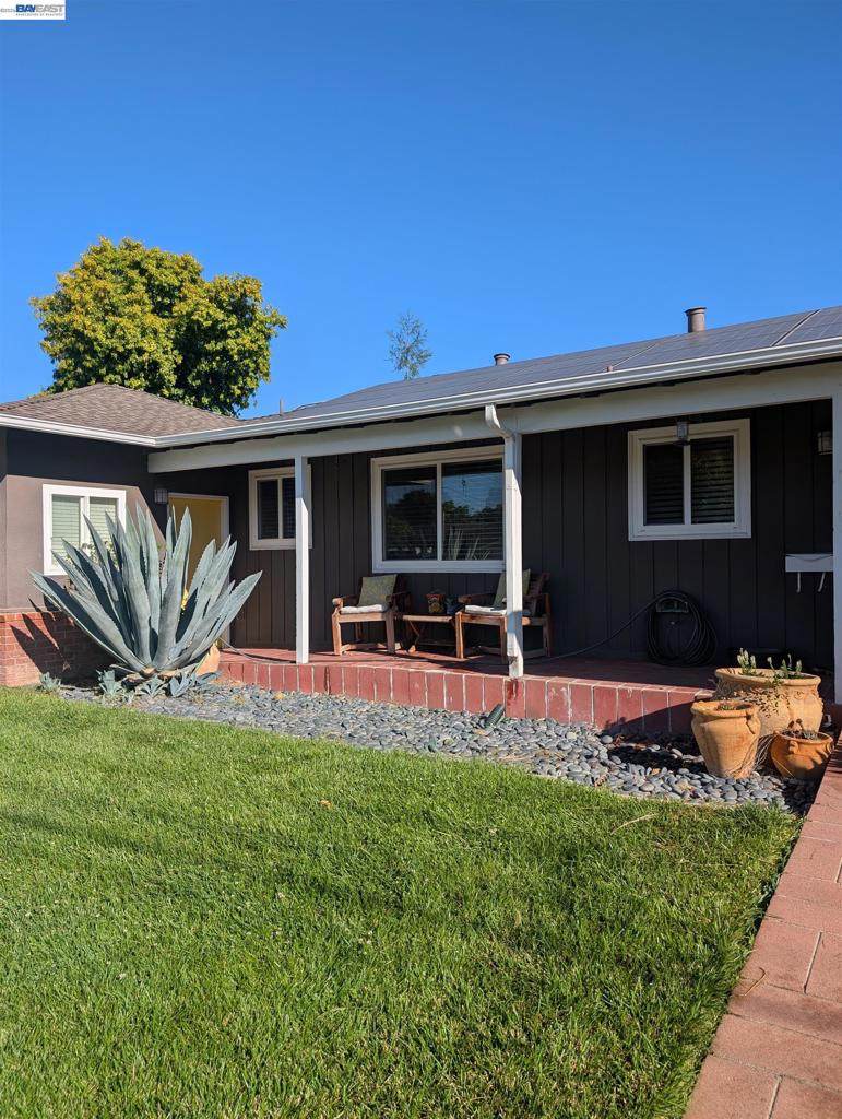 4017 Silver St - Photo 1