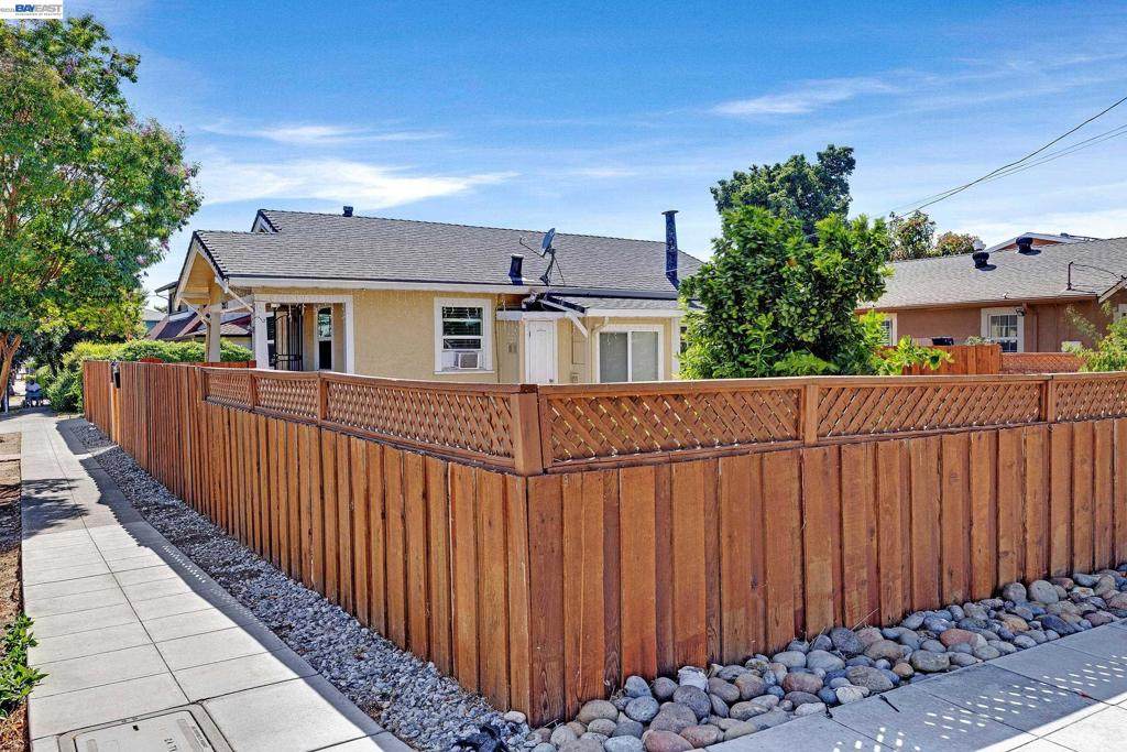 https://bt-photos.global.ssl.fastly.net/socal/orig_boomver_2_448492058-2.jpg