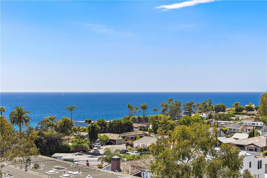 694 Coast - Photo 1