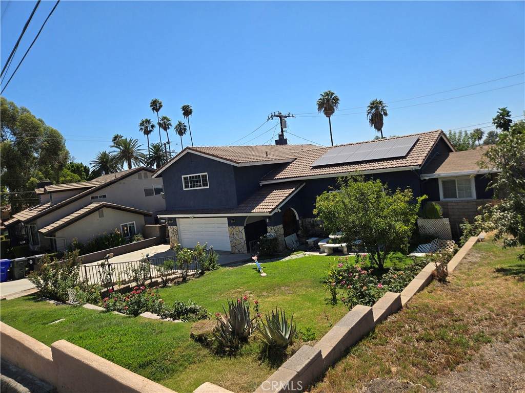 https://bt-photos.global.ssl.fastly.net/socal/orig_boomver_2_448511000-2.jpg
