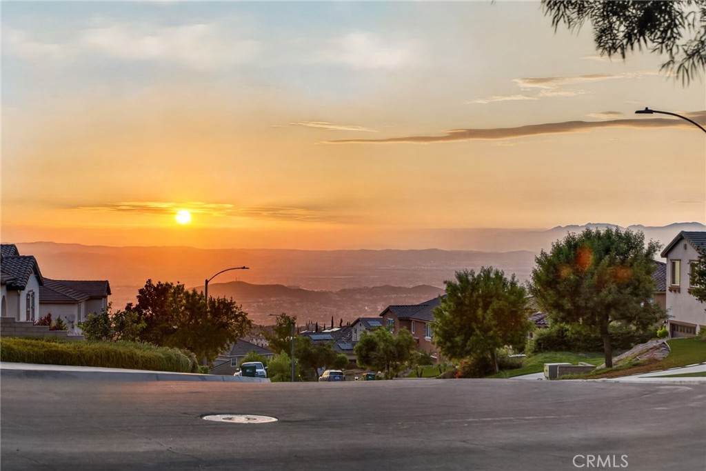 https://bt-photos.global.ssl.fastly.net/socal/orig_boomver_2_448583645-2.jpg