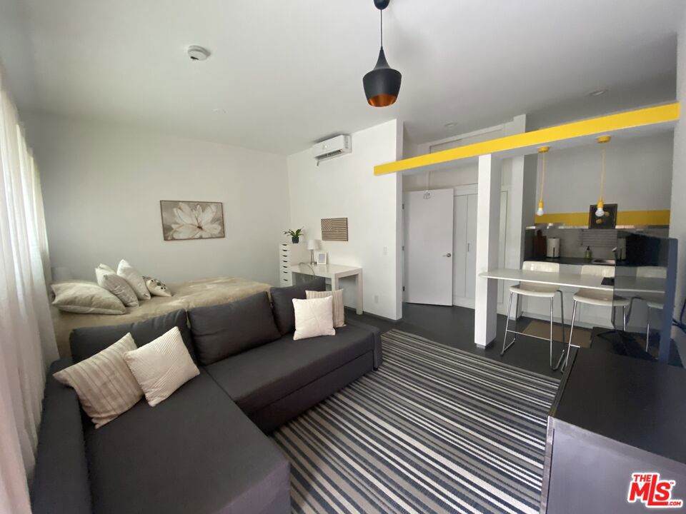 2717 Lytelle Place - Photo 1