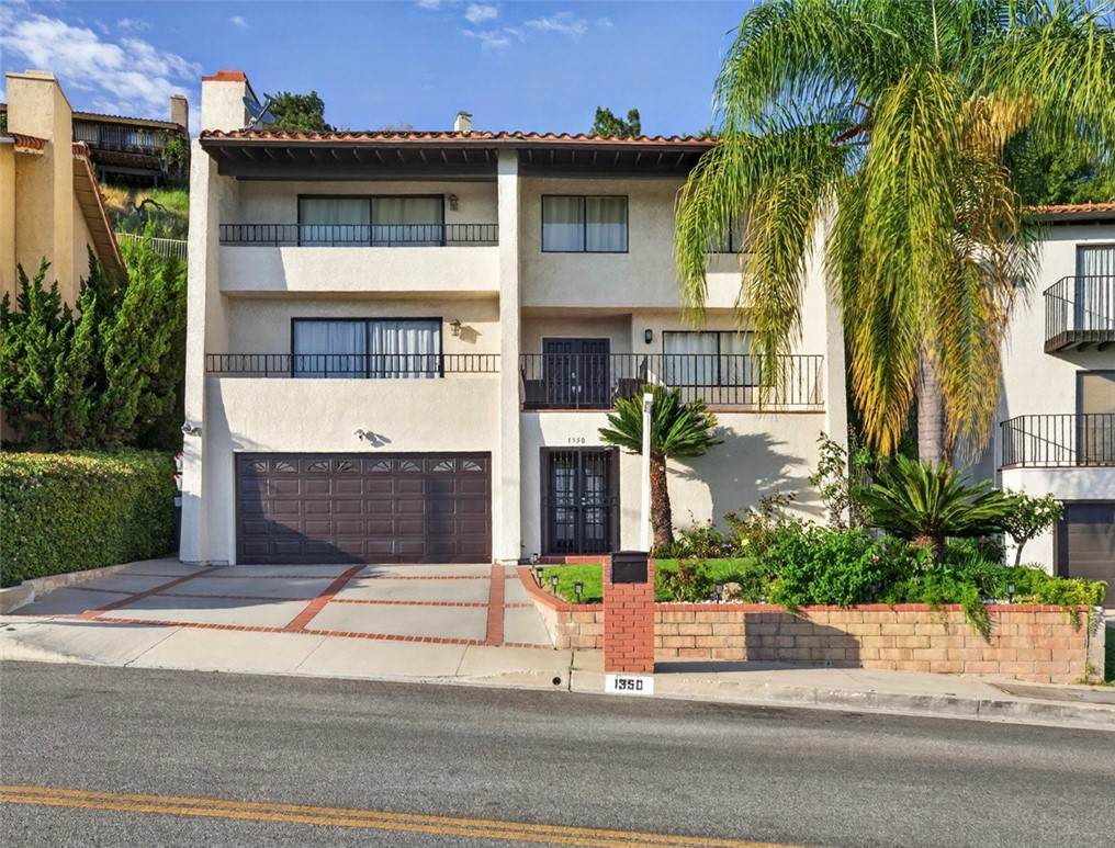 1350 Tujunga - Photo 1