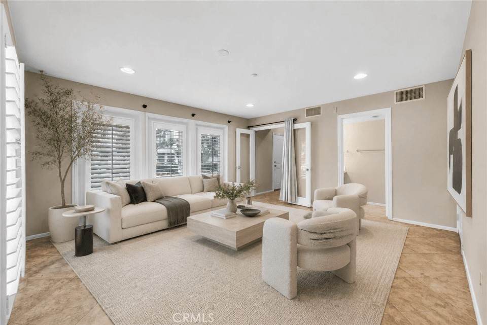 284 Tustin Field Drive - Photo 1
