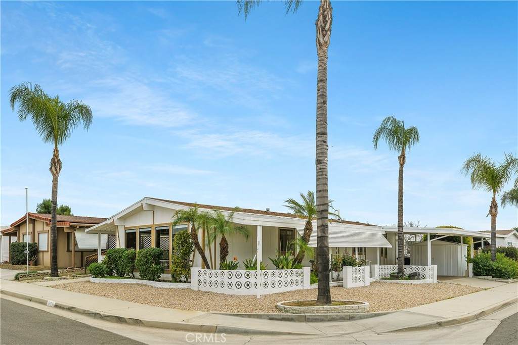 https://bt-photos.global.ssl.fastly.net/socal/orig_boomver_2_466934384-2.jpg