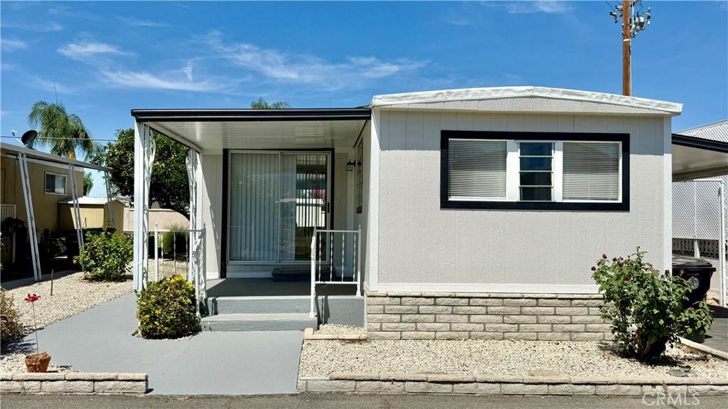 880 Lake Street - Photo 1